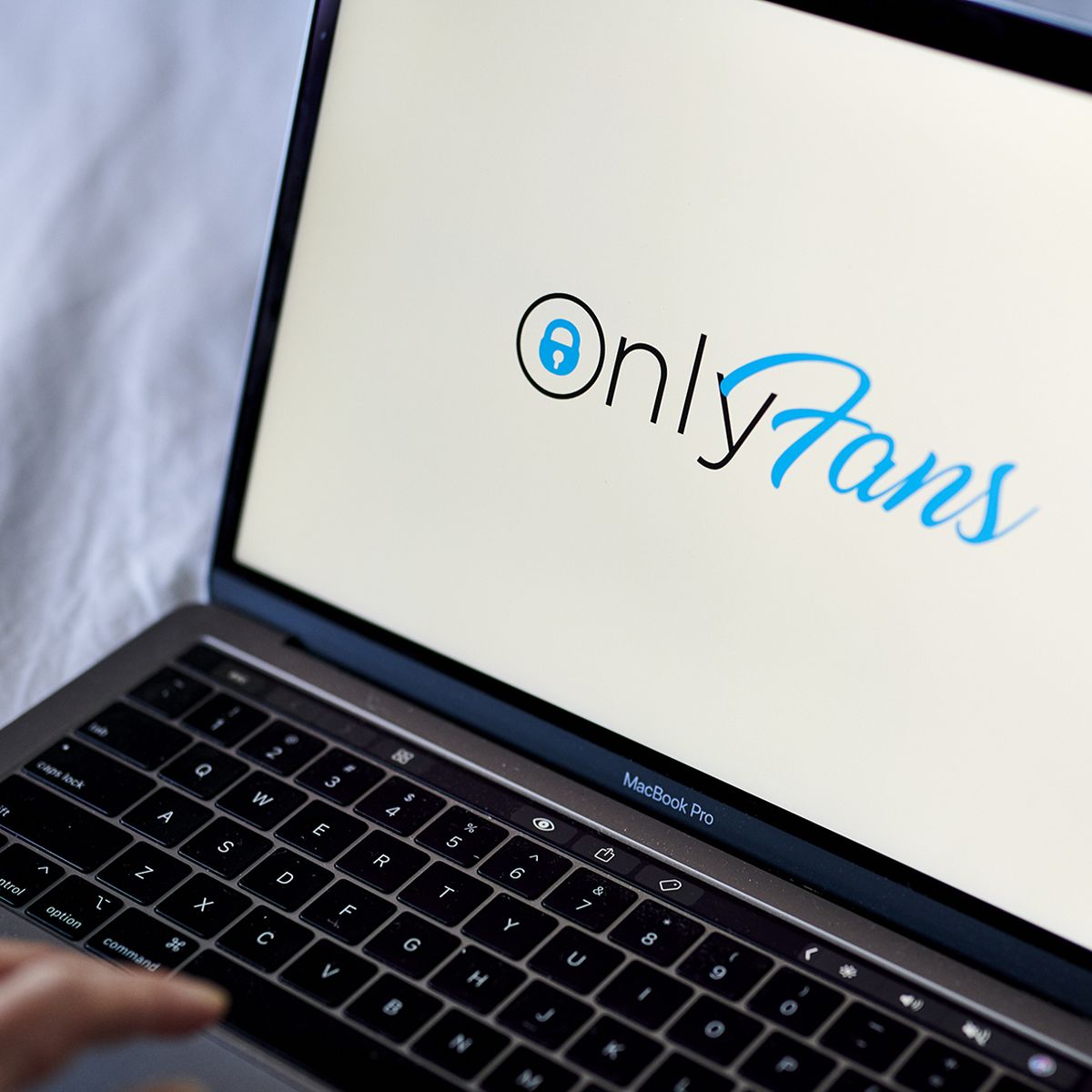 Amount onlyfans card verification OnlyFans fan?