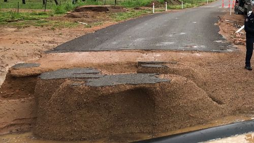 The heavy rain damaged the sidetrack besides Flinders Highway connecting Townsville and Charters Towers. Single-lane traffic is being allowed on the arterial road. 