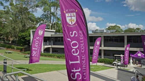 Stendardi del Collegio Cattolico di San Leone.