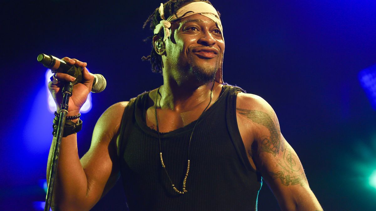Today Show entertainment news: Grammy-winning RnB legend, D'Angelo, dead at  51