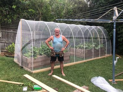 Scott Cam shows how to build a veggie garden cover for under $300