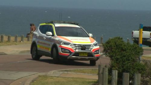 Emergency services were called to Gravelly Beach about 1pm. (9NEWS)