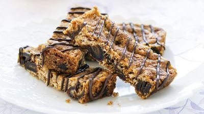 Recipe: <a href="http://kitchen.nine.com.au/2016/05/13/12/00/date-and-oat-slice" target="_top">Date and oat slice</a>