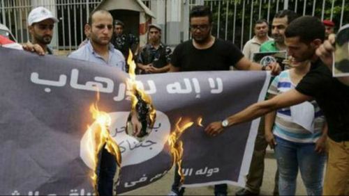 'Burn ISIS Flag' challenge sweeping Lebanon