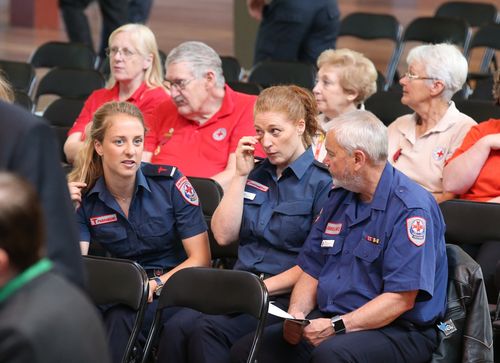 Emergency workers and the public at a public memorial service in the Melbourne Royal Exhibition building to commemorate the first anniversary of the Bourke Street tragedy. (9NEWS)