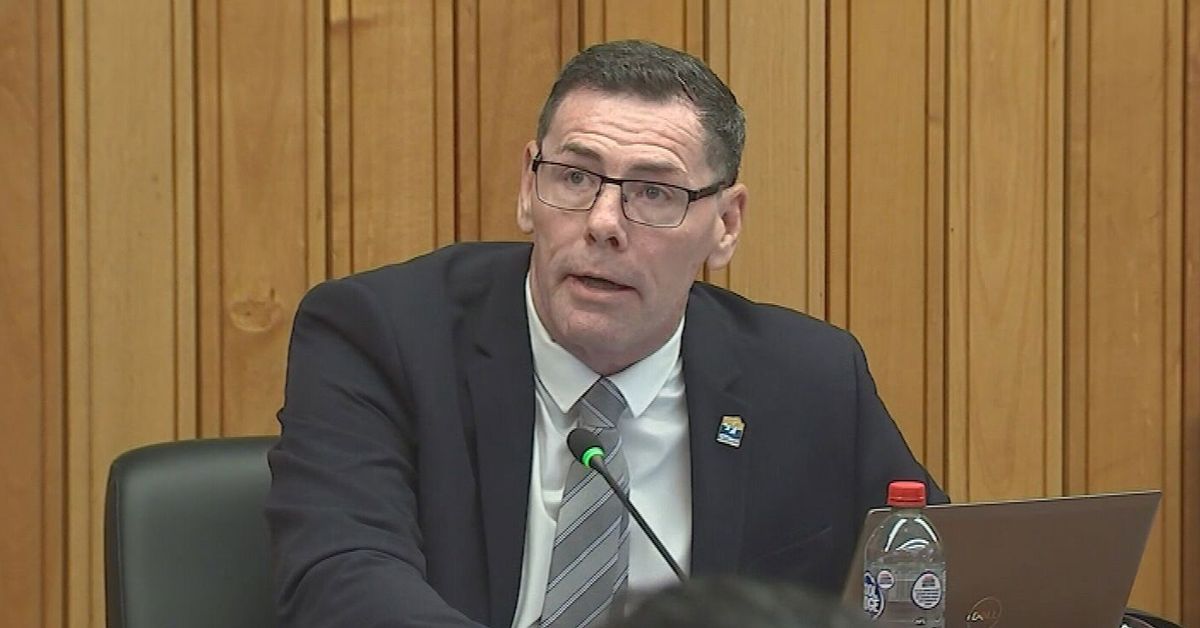 Investigation finds former mayor lied about military service, cancer, university degrees