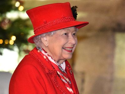 Queen Elizabeth S Most Memorable Moments All The Latest Pics Of Queen Elizabeth Ii