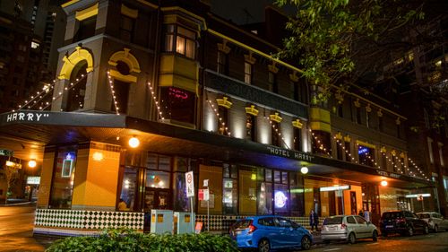 A positive coronavirus case has been linked to the Harpoon and Harry Hotel in Surry Hills.