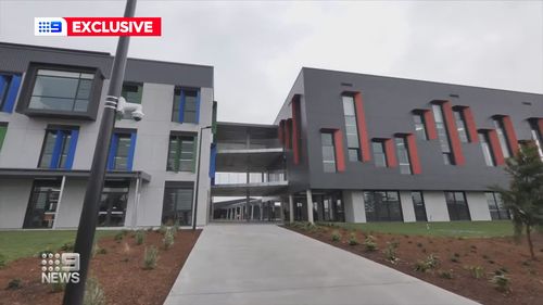 Denham Court Public School has officially opened its doors today, in a major boost to the south-west Sydney region, which is growing rapidly in population. 