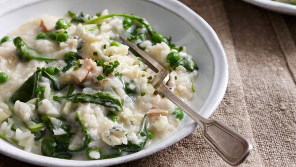 Chicken, pea and gorgonzola risotto