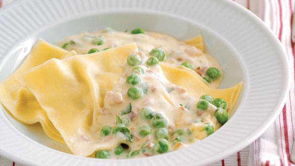 Chicken ravioli with peas and bacon