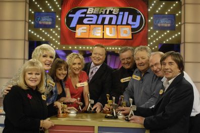 Bert Newton hosts Family Feud, celebrity edition.