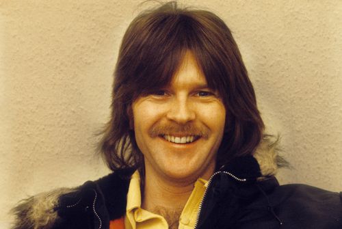 A portrait of Randy Meisner of The Eagles during an interview in London in 1973. (Photo by Gijsbert Hanekroot/Redferns)
