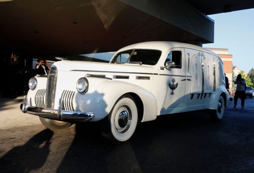 Earlier, Franklin's casket was transported in the same hearse as civil rights movement pioneer Rosa Parks.