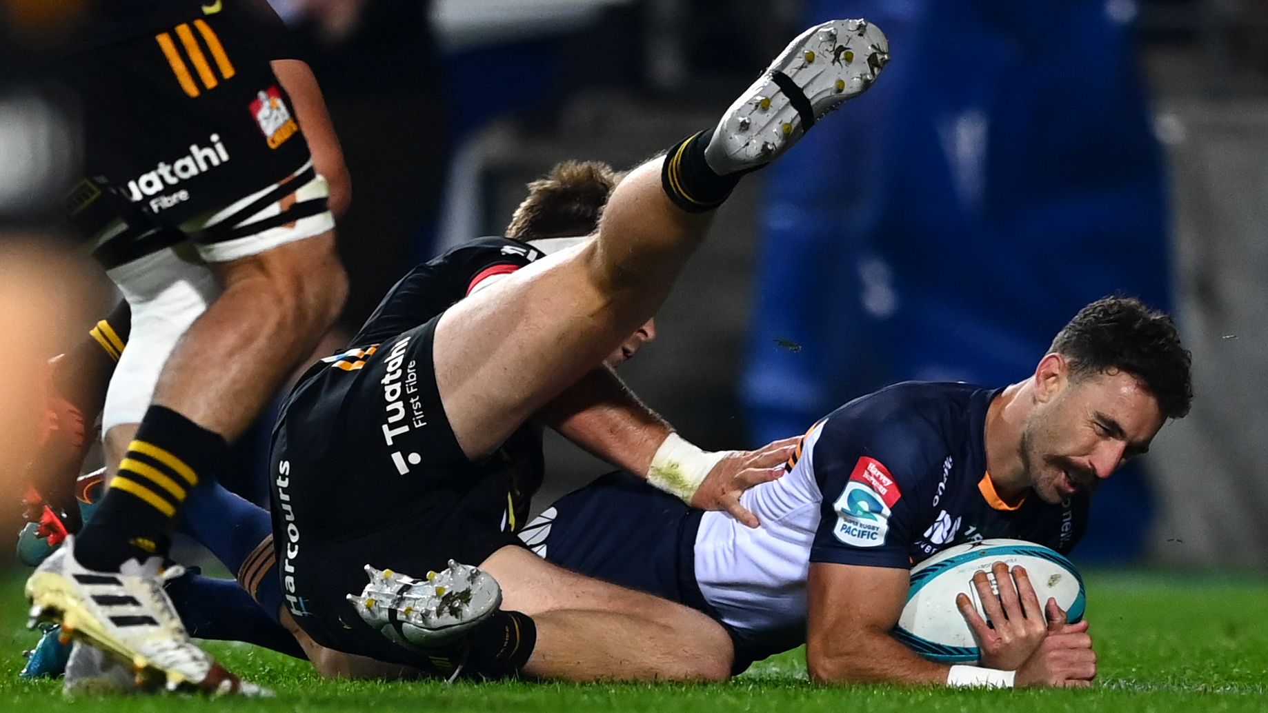 Brumbies' Kiwi-beating run continues with 38-28 victory over Chiefs