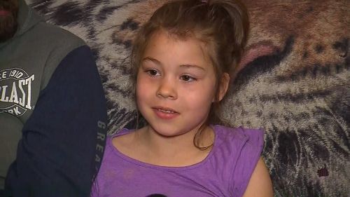 Jessica, 6, eventually asked some construction workers for help, saying she was scared of the dark.