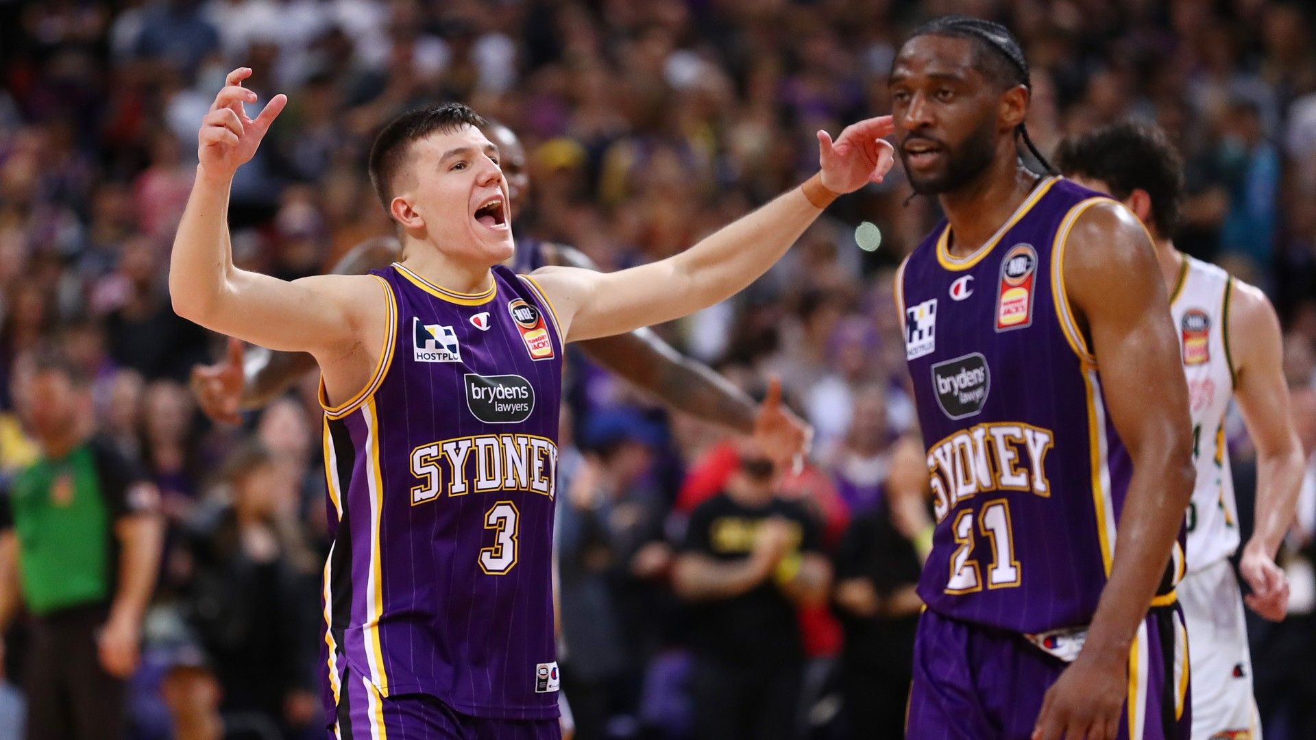 Sydney Kings boss forced to immediately defend Christmas Day game against Melbourne United