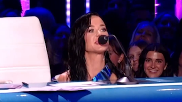 Katy Perry wardrobe glitch American Idol