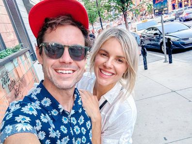 Kevin Manno dan Ali Fedotowsky-Manno