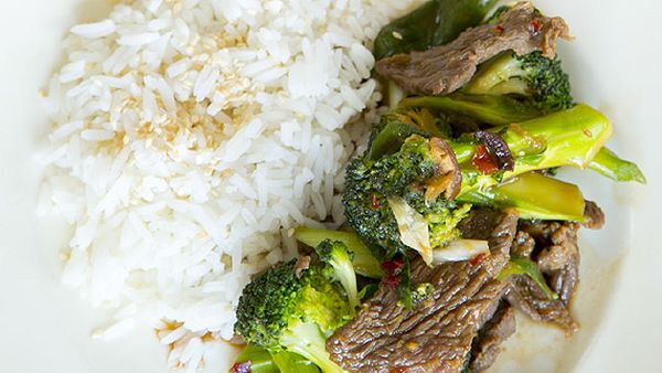 Beef and broccoli stir-fry with sesame rice