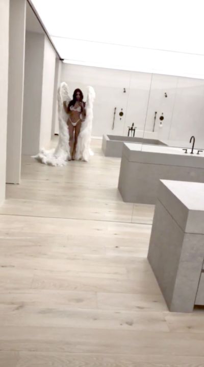 Kim Kardashian snaps a heavenly selfie.
