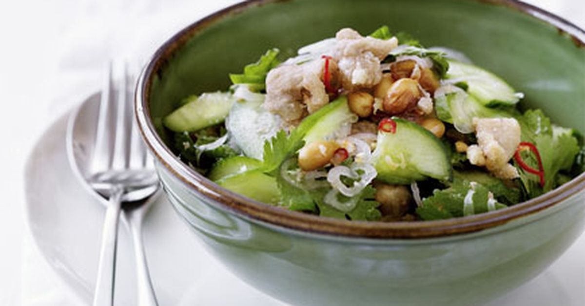 Thai chicken and cucumber salad - 9Kitchen