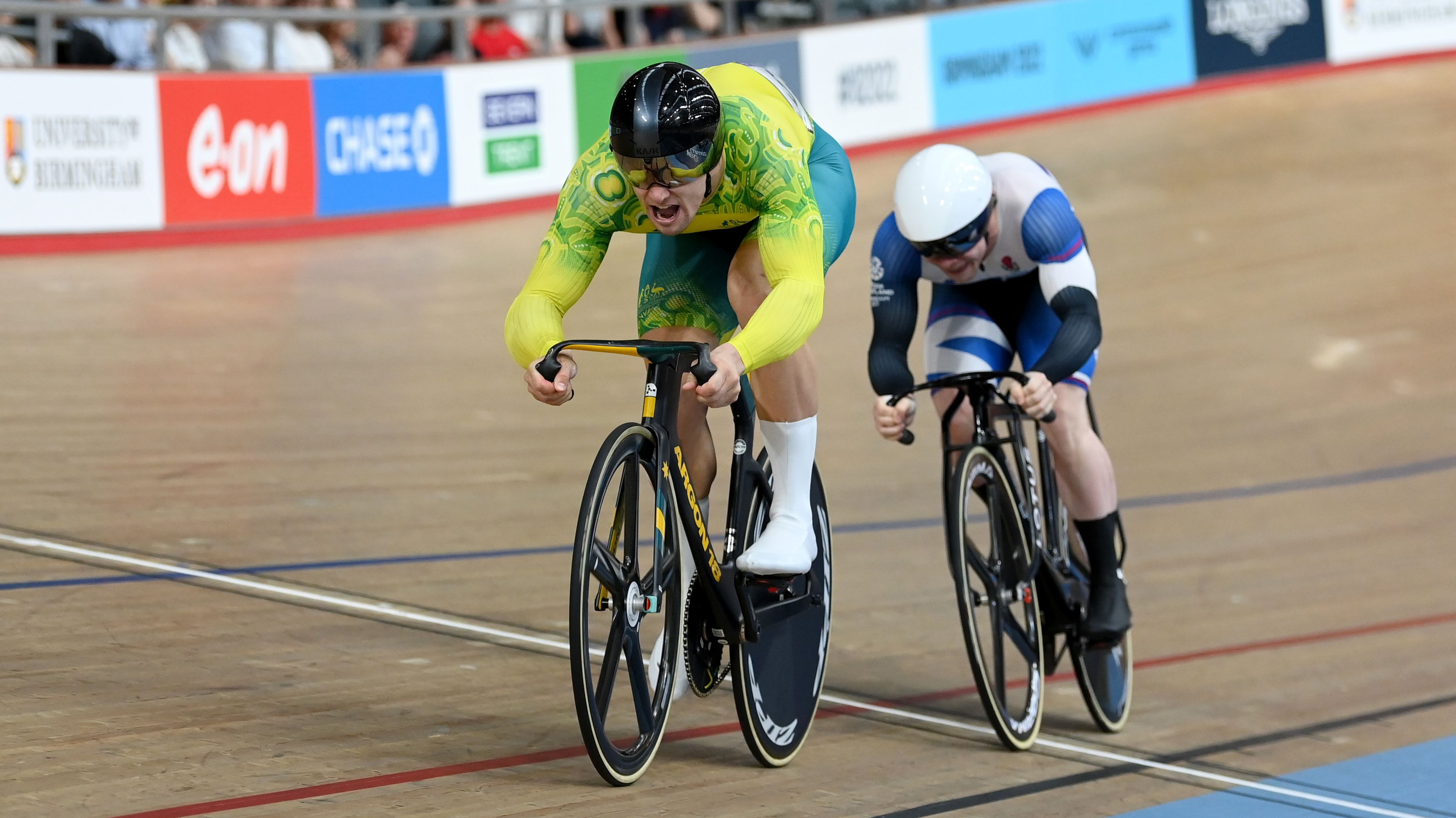 Matthew Glaetzer finishes ahead of Scotland&#x27;s Jack Carlin in the third race of the men&#x27;s sprint finals.