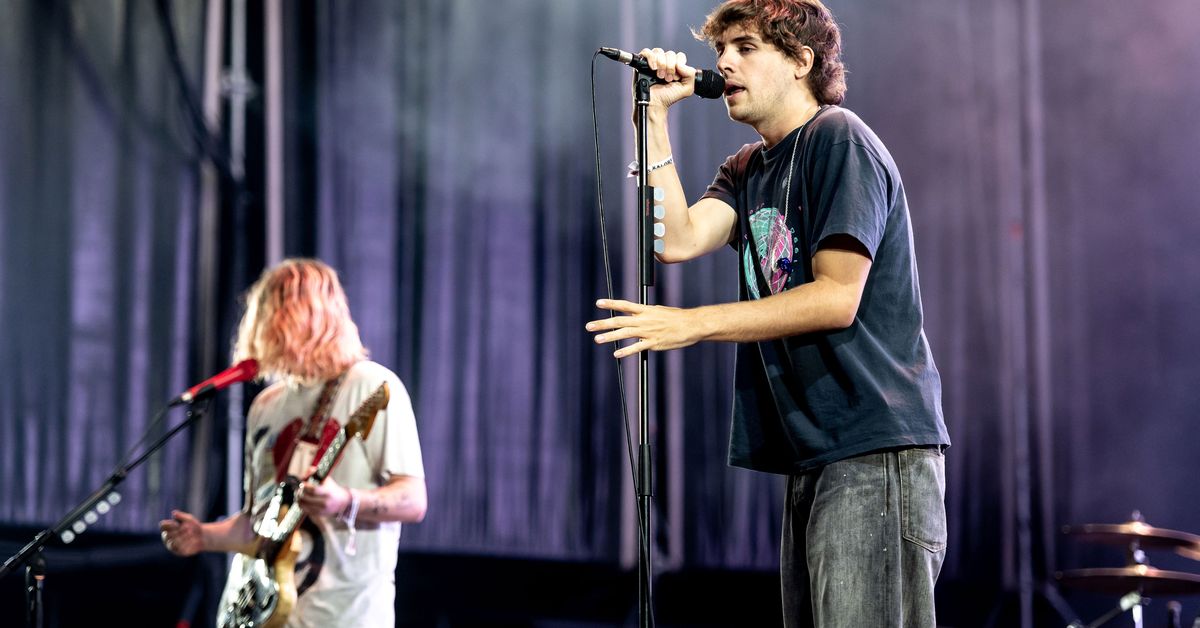 Royel Otis postpone show after Royel Maddell collapses onstage in Germany