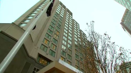 Guests at prestigious Melbourne hotel 'struck with salmonella'