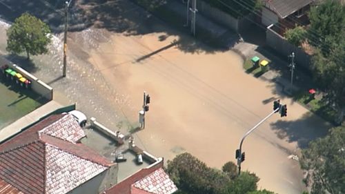 Old Canterbury Road is closed. (9NEWS)