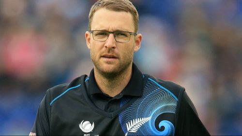 Vettori postpones retirement decision after Hughes death
