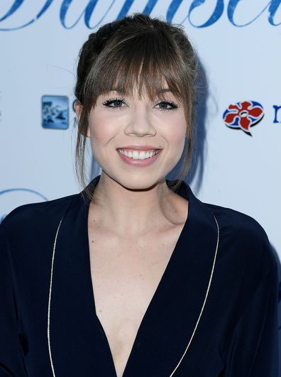 Jennette McCurdy arrives at the Magnolia Pictures' "Damsel" Premiere at ArcLight Hollywood on June 13, 2018 in Hollywood, California.