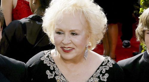 'Everybody Loves Raymond' star Doris Roberts dies aged 90