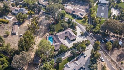Kanye West Kim Kardashian divorce celebrity real estate property news mansion california 