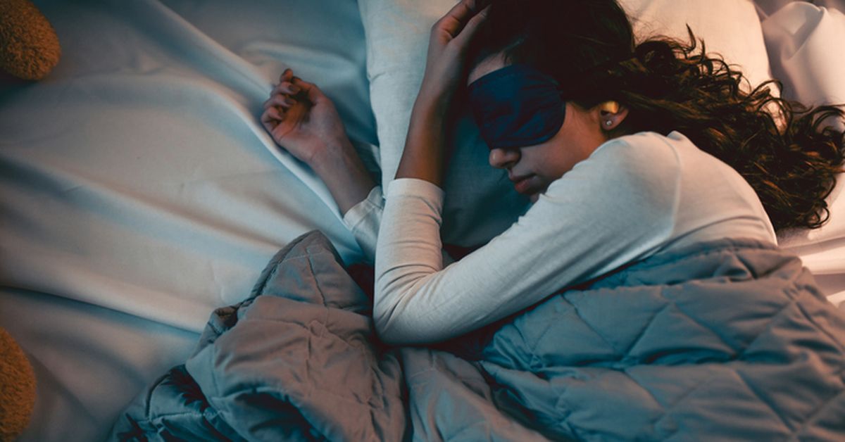 'Sleeping on it' really does help solve problems, study finds