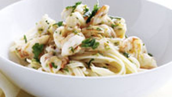 Linguine with garlic prawns