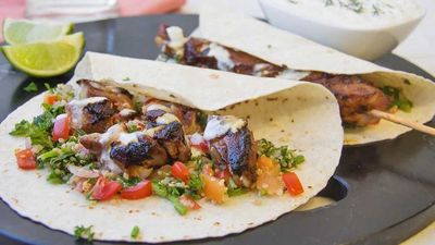 Recipe:&nbsp;<a href="http://kitchen.nine.com.au/2017/02/01/14/20/kebab-souvlaki" target="_top">Kebab souvlaki</a>
