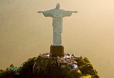 How tall is Christ the Redeemer, including the pedestal?