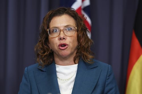 A Ministra do Emprego e Relações no Local de Trabalho, Amanda Rishworth, insiste que não há problemas com o fornecimento de combustível na Austrália.