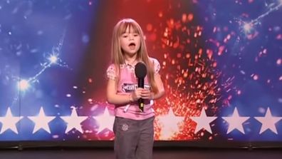 Connie Talbot - Three Little Birds - live on GMTV 