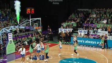 Jewels win in WNBL comeback