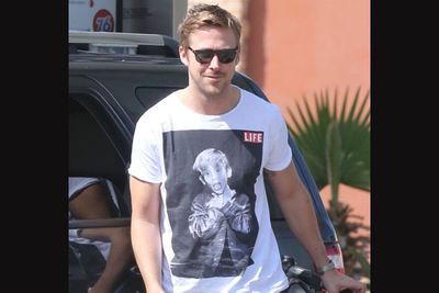 Ryan Gosling was snapped a year ago pumping petrol and wearing this retro Culkin t-shirt. So what does Macauley do this week?<br/><br/>(Image: Snapper/Fame Flynet)