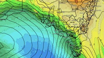 850hPa temperatures and MSLP showing the cold front pushing out the warm air on Tuesday.