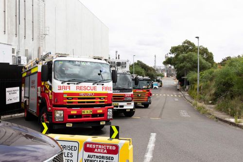 NSW Fire and Rescue have evacuated parts of Banksmeadows due to fears a chemical manufacturing plant's tower could collapse onto hydrogen cylinders in Sydney's east.