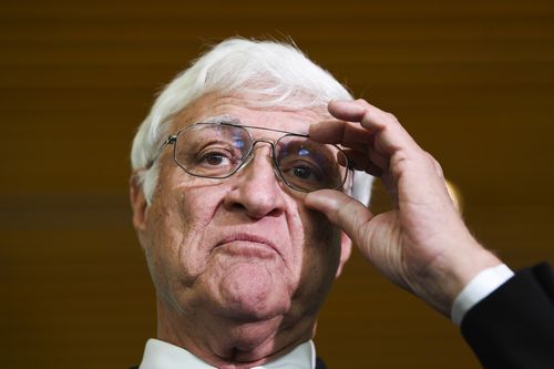 Bob Katter 'considering' referral of Victorian MP to High Court