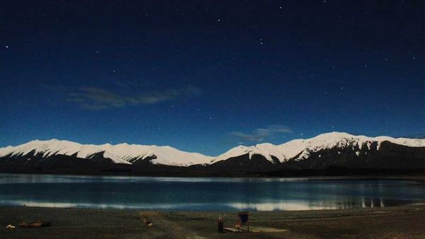  Lake Tekapo 