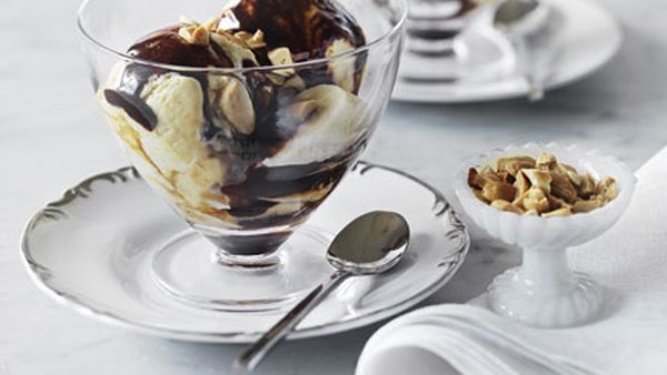 Salted peanut-caramel ice-cream with hot fudge sauce