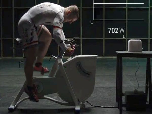 Olympic cyclist produces leg-powered toast