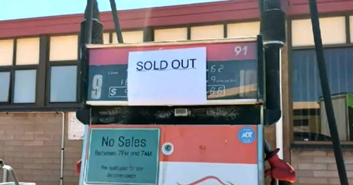 Independent petrol stations in regional Queensland running dry, mayor says