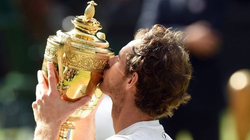 Andy Murray wins second Wimbledon final in straight sets